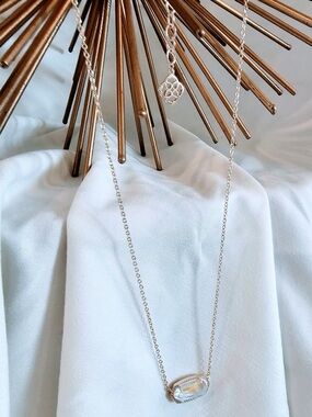 Kendra Scott Elisa Gold Necklace Iridescent Pendant Adjustable Chain